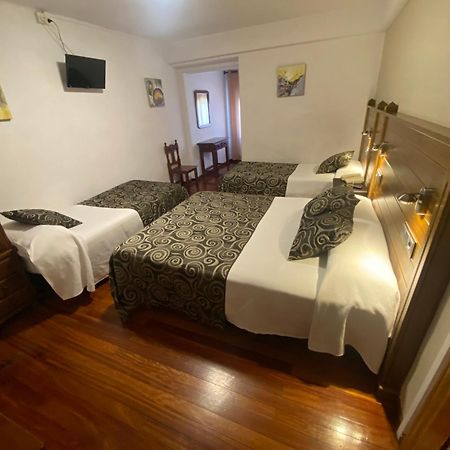 בייסקאס Hotel La Rambla מראה חיצוני תמונה